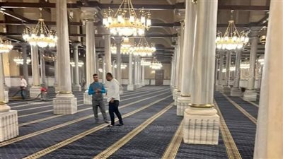 مسجد الإمام الحسين في حلته الجديدة لاستقبال المصلين بالتراويح | صور