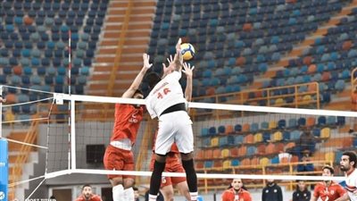 الزمالك يهزم الأهلي ويتأهل لنهائي دوري الكرة الطائرة 