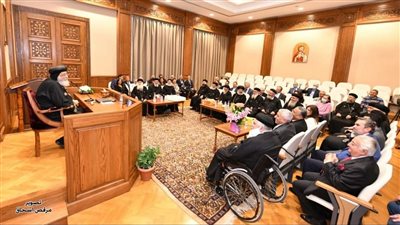 البابا تواضروس يستقبل كهنة ومجالس ثلاث كنائس من وسط القاهرة