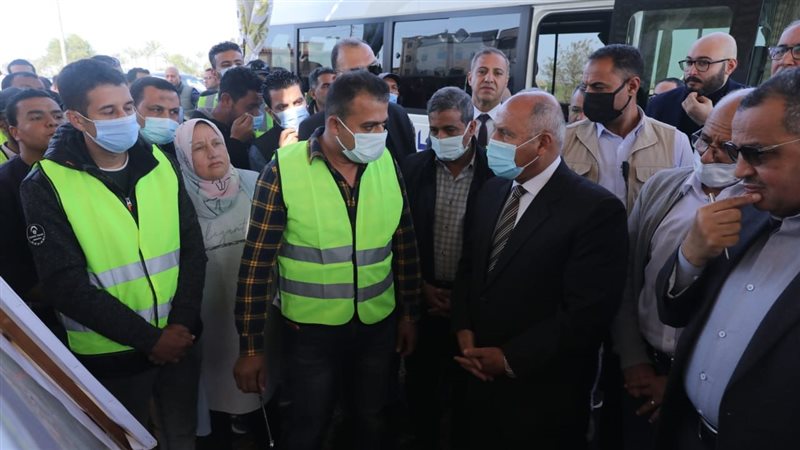 وزير النقل يتفقد