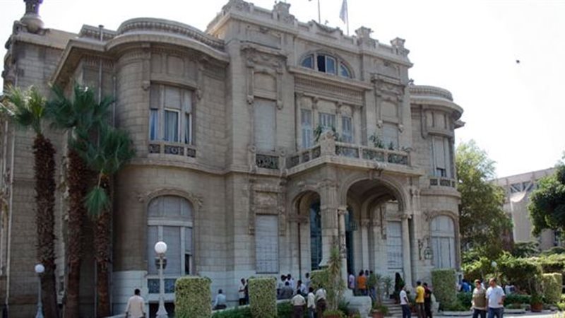 جامعة عين شمس 