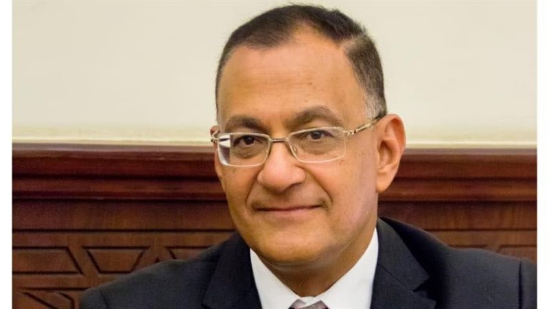 د.أحمد دياب استشاري