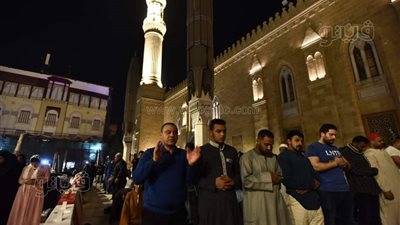 موعد أذان العشاء اليوم الإثنين 4 - 4 - 2022 بتوقيت القاهرة والمحافظات