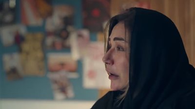 الفراق صعب.. ليلى علوي تتعرض لصدمة بوفاة أصغر أبنائها في 