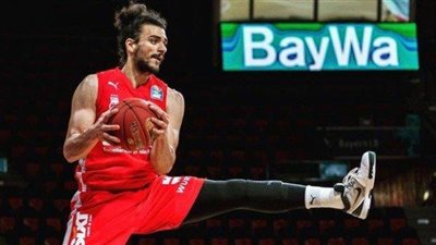 صفقة الموسم.. صراع بين القطبين على ضم عاصم مرعي نجم كرة السلة