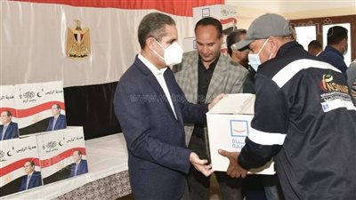 توزيع 60 ألف كرتونة هدية الرئيس السيسي للأهالي بالغربية|صور