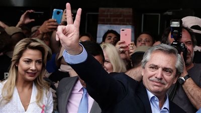 بعد 40 عاما من الحرب.. الأرجنتين تعيد النزاع على جزر الفوكلاند مع بريطانيا