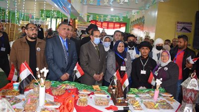 محافظ شمال سيناء يفتتح معرض منتجات مدارس التعليم الفني بالعريش