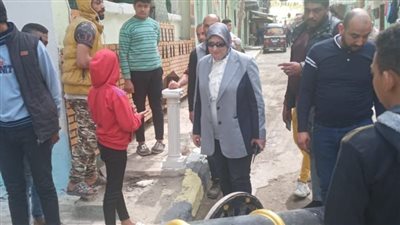 حى غرب بالإسكندرية يشارك شباب منطقة ميناء البصل فرحتهم برمضان| صور 