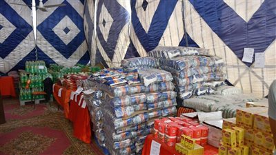 محافظ الفيوم يتفقد معارض السلع الرمضانية المخفضة