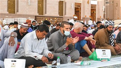 بعد غياب عامين.. سفر إفطار الصائمين تعود إلى المسجد النبوي