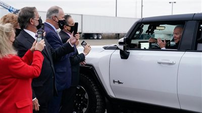 تسلا المستفيد الأول من غرامات استهلاك الوقود