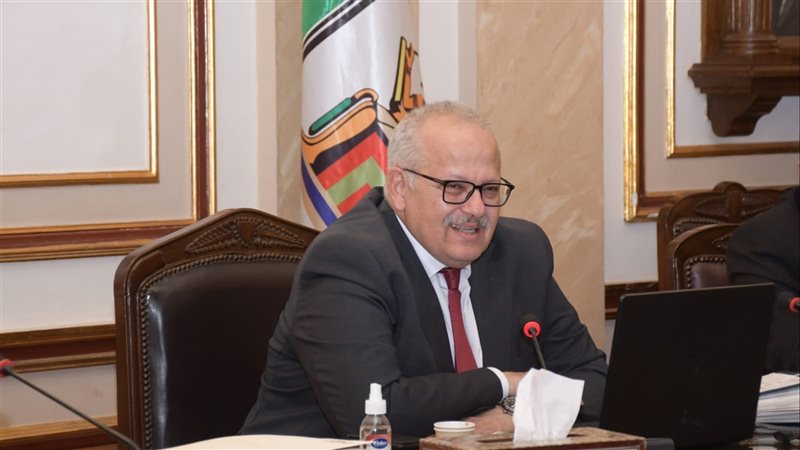  الدكتور محمد عثمان