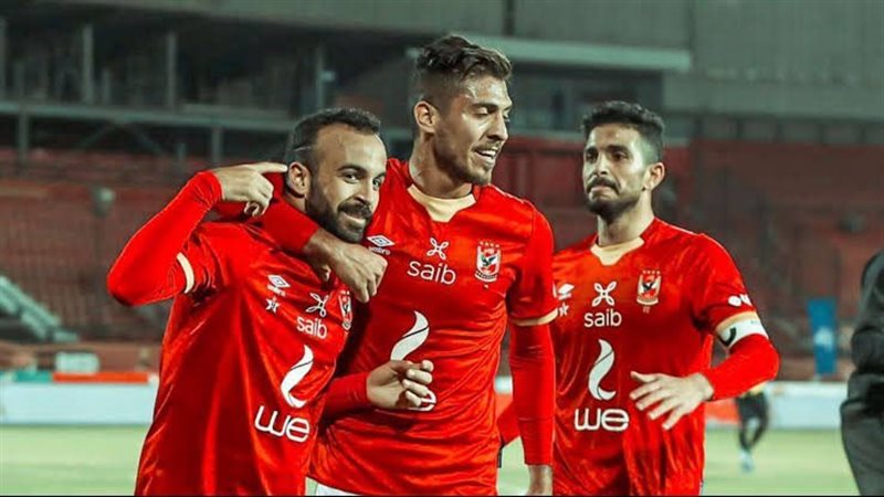 لاعبو الأهلي