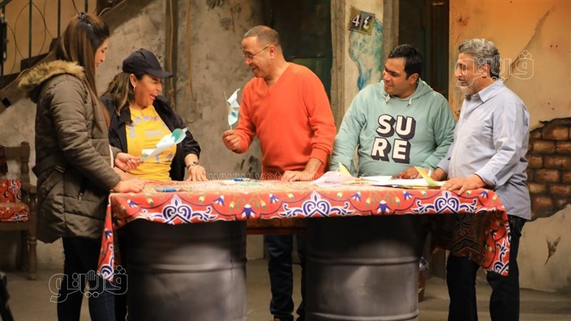 أشرف عبدالباقي يقدم