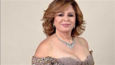 إلهام شاهين: أنا مع ياسمين صبري ضد أبوها.. والفنانات العظيمات اتباسوا | فيديو