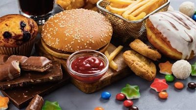 أطعمة تجنبها طوال شهر رمضان حفاظا على صحتك