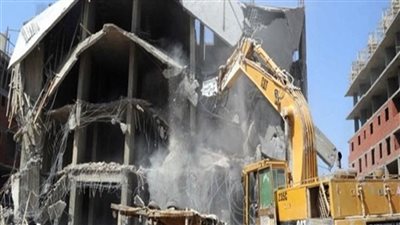 إزالة بناء مخالف في العجوز | فيديو