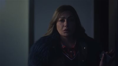 طردته من العزاء.. ليلى علوي تعتدي على زوجها بعد وفاة ابنها في 