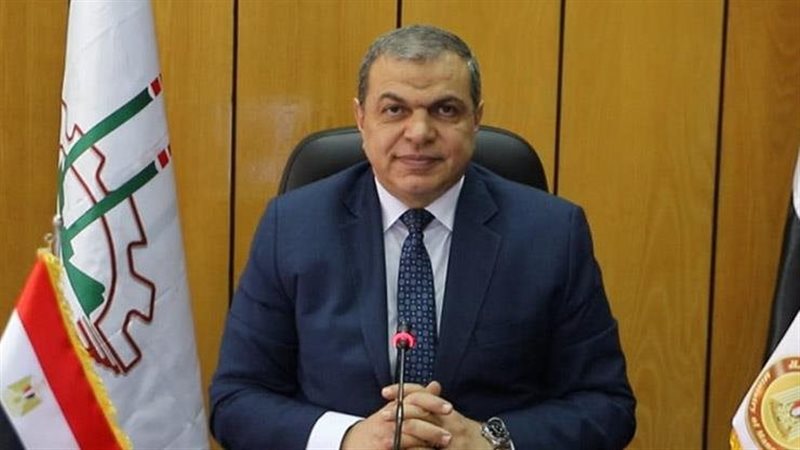 وزير القوي العاملة