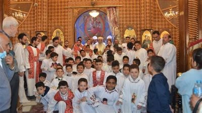 الأنبا أبرآم يرسم 122 شماسا بإيبارشية الفيوم