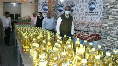 محافظ الفيوم يوجه بالتحفظ علي سلع مجهولة بهايبر شهير 