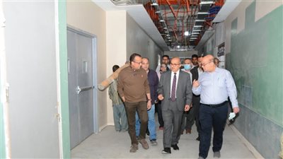 رئيس جامعة أسيوط: جار الانتهاء من تجهيز وحدة الغسيل الكلوى الجديدة 