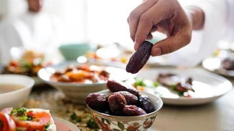 تناول الطعام 