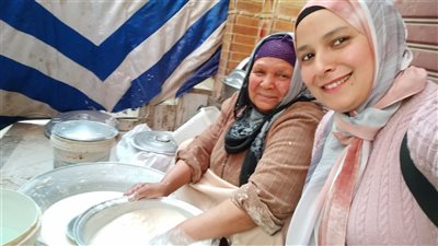 الكنافة اليدوية.. حلويات عمرها ١٠٠ سنة في الدقهلية.. صناعة توارثها الآباء عن الأجداد |فيديو