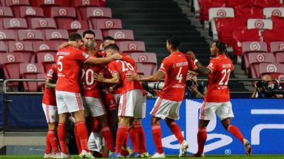 دوري أبطال أوروبا.. دروين يحرز الهدف الأول لـ بنفيكا في مرمى ليفربول