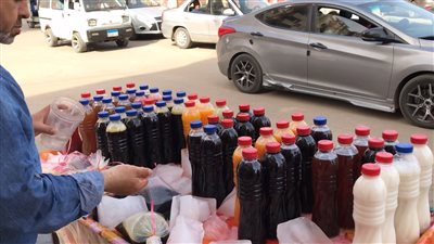  التمر والسوبيا الأبرز.. تعرف على أسعار وفوائد العصائر في الأسواق| فيديو