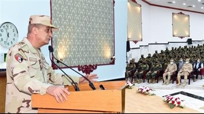 وزير الدفاع والإنتاج الحربي يلتقي مقاتلي قوات المظلات