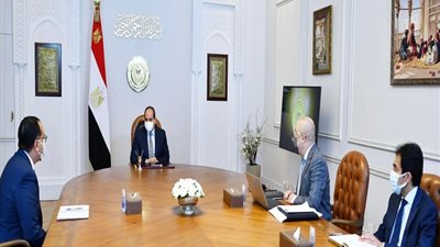 السيسي يتابع تطوير القاهرة التاريخية والخديوية.. استعادة الوجه الحضاري جعلها منطقة جذب سياحي وترفيهي وثقافي.. ورفع كفاءة الميادين الرئيسية والمباني الأبرز