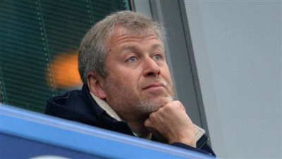 ملياردير روسي يقترض من أصدقائه بعد تجميد أصوله.. اعرف السبب