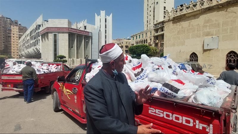 توزيع ٥١٤٤ شنطة رمضانية