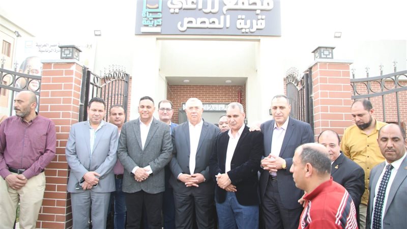 وزير الزراعة ومحافظ