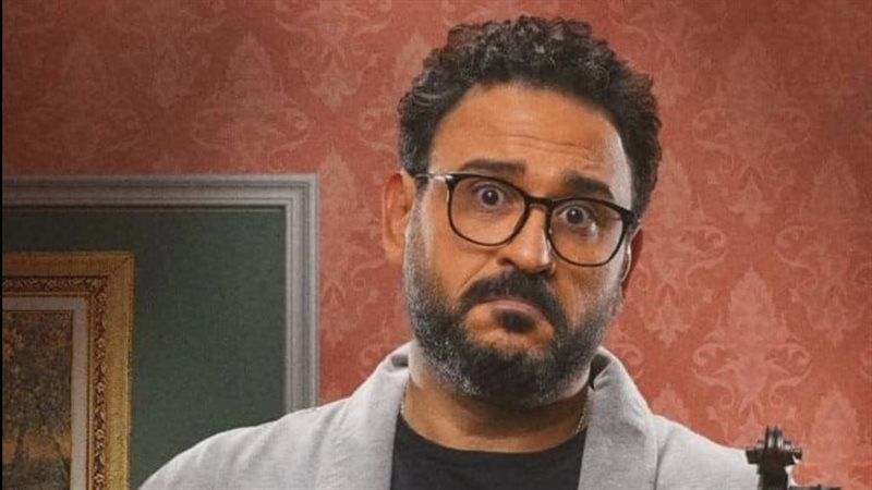 أكرم حسني 