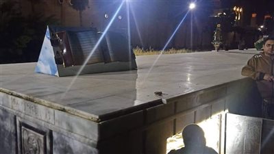 تجهيز المدفن الخاص لكاهن كنيسة السيدة العذراء بالإسكندرية