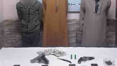 حبس 61 متهما بحيازة وتجارة المخدرات 