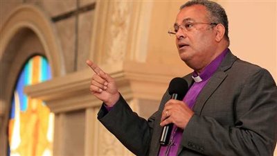 رئيس الإنجيلية يعزي البابا في استشهاد القمص أرسانيوس: الأعمال الشريرة لن تنال من صلابة الوطن