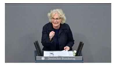 ألمانيا تعلن استنفاد إمكانياتها لإمداد أوكرانيا بمعدات من احتياطات الجيش