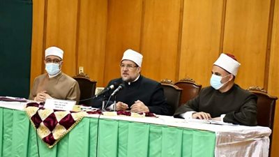 وزير الأوقاف: نواصل عمليات التدريب والتأهيل لتكوين إمام مفكر