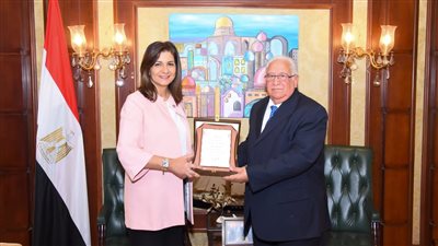 وزيرة الهجرة تبحث التعاون مع رئيس مجلس أمناء صناع الحياة