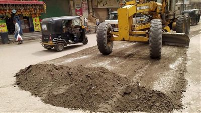 رفع 1500 طن مخلفات أسفل دائري غطاطي وإزالة التعديات  بالهرم | صور