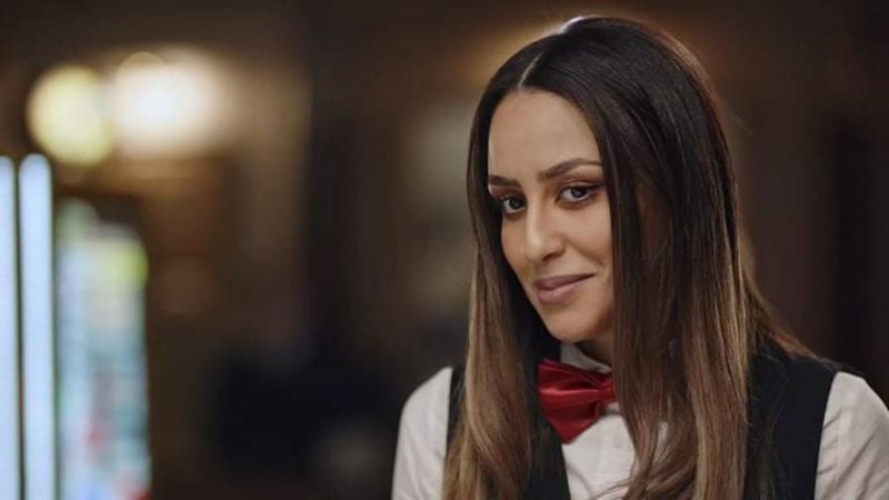 مايا طلام، فيتو
