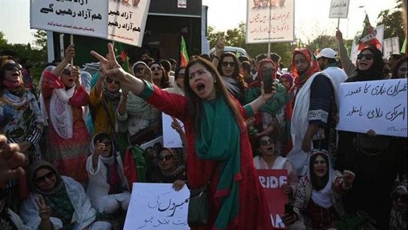 أنصار عمران خان 