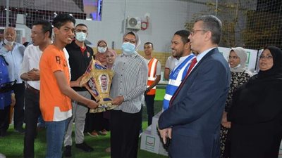 نائب محافظ الوادي الجديد تشهد توزيع صناديق الحماية الاجتماعية 