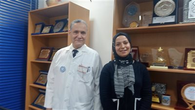 أفضل طبيب كلى بالعالم.. يعالج المرضى بالمجان في الدقهلية.. ويقدم للصائمين اهم النصائح خلال الصيام| فيديو وصور