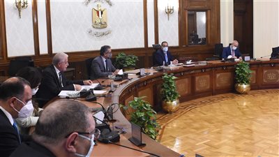 اجتماع برئاسة مدبولي لحل مشكلات المستثمرين المتعثرين في شرم الشيخ