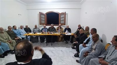 سهرة رمضانية عرفية تنهي خلافا عمره 11 عاما بين عائلتين بالغربية|صور